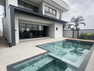 Casa Alto Padrão - Venda - AGUA VERDE - Blumenau - SC